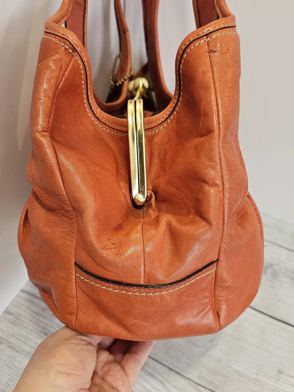 VTG Coach Ergo Pleated Kisslock Frame Satchel Bag in Burnt Orange